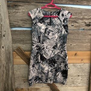 Vince Camuto Size 6 Black and Grey Sculptural Dress